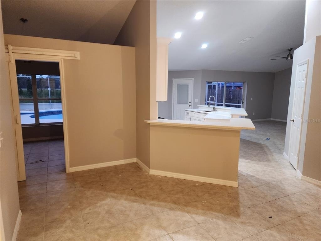 2883 Picadilly Circle - Photo 4