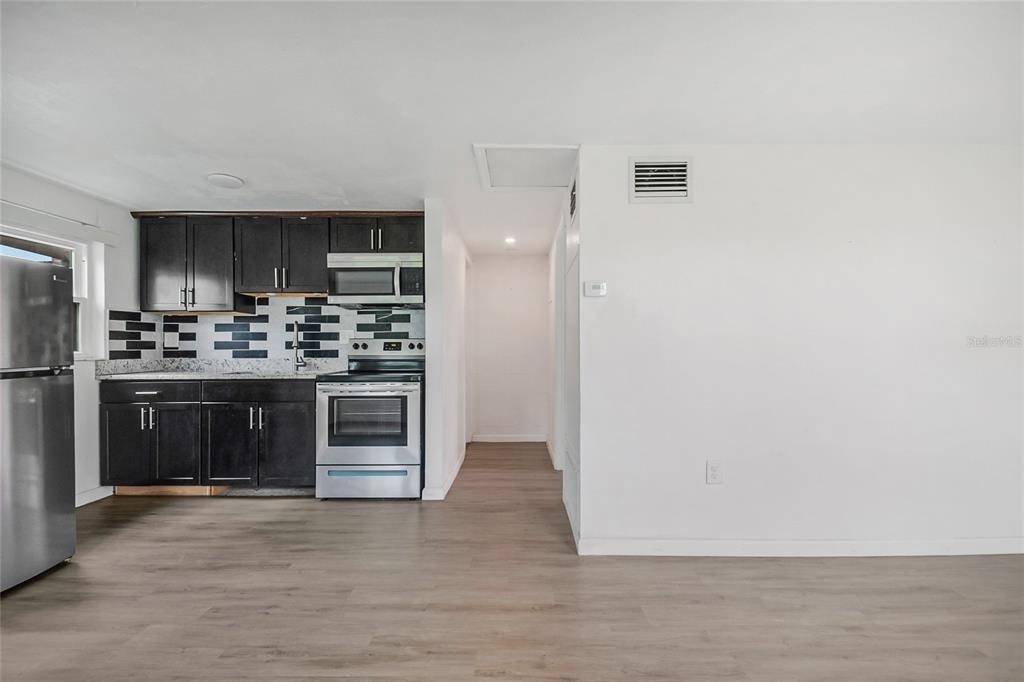 723 24th Street Nw - Photo 2