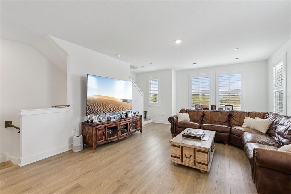 15387 Hamlin Park Drive - Photo 9