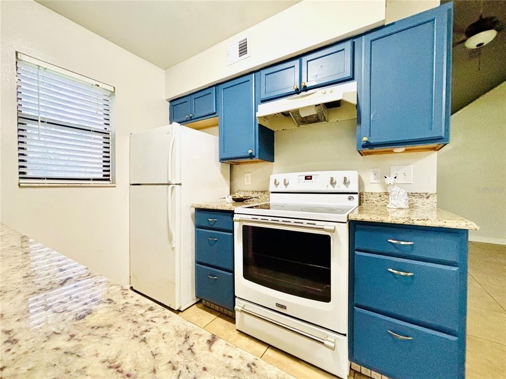 12236 Fox Hound Lane - Photo 9