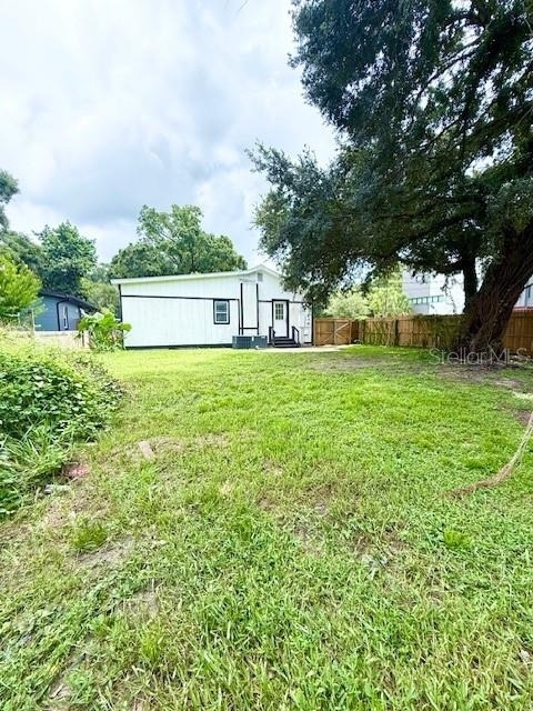 2215 Vine Street - Photo 29