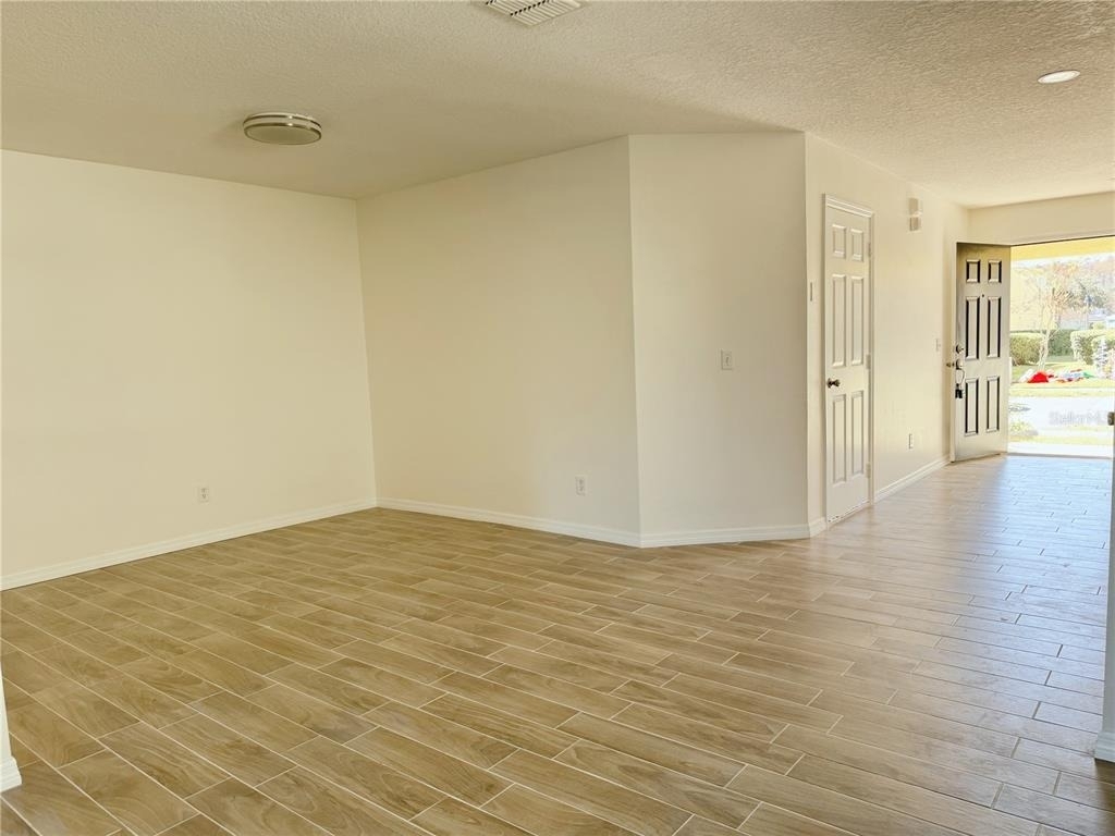 760 Cresting Oak Circle - Photo 2