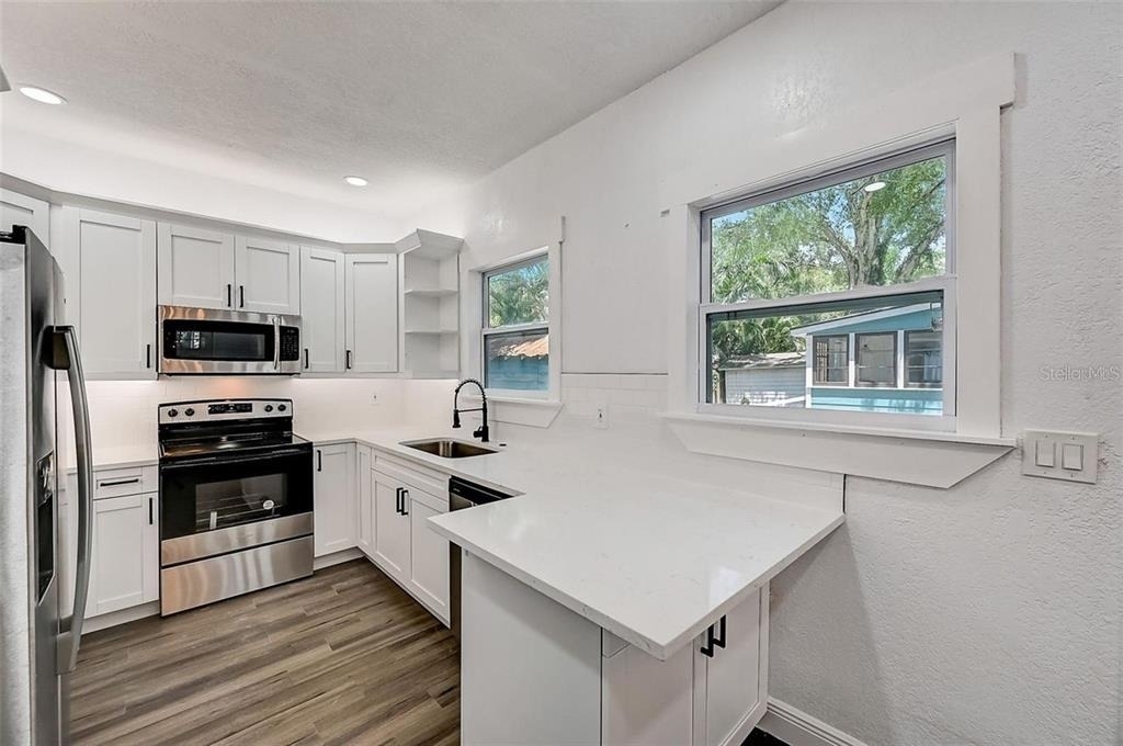 1622 Ballard Park Drive - Photo 7