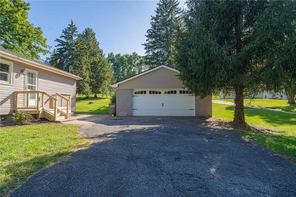 1884 Reading Drive - Photo 12