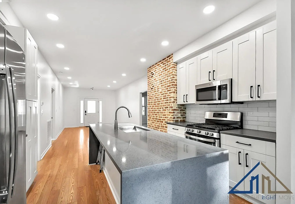 695 Palisade Avenue - Photo 5