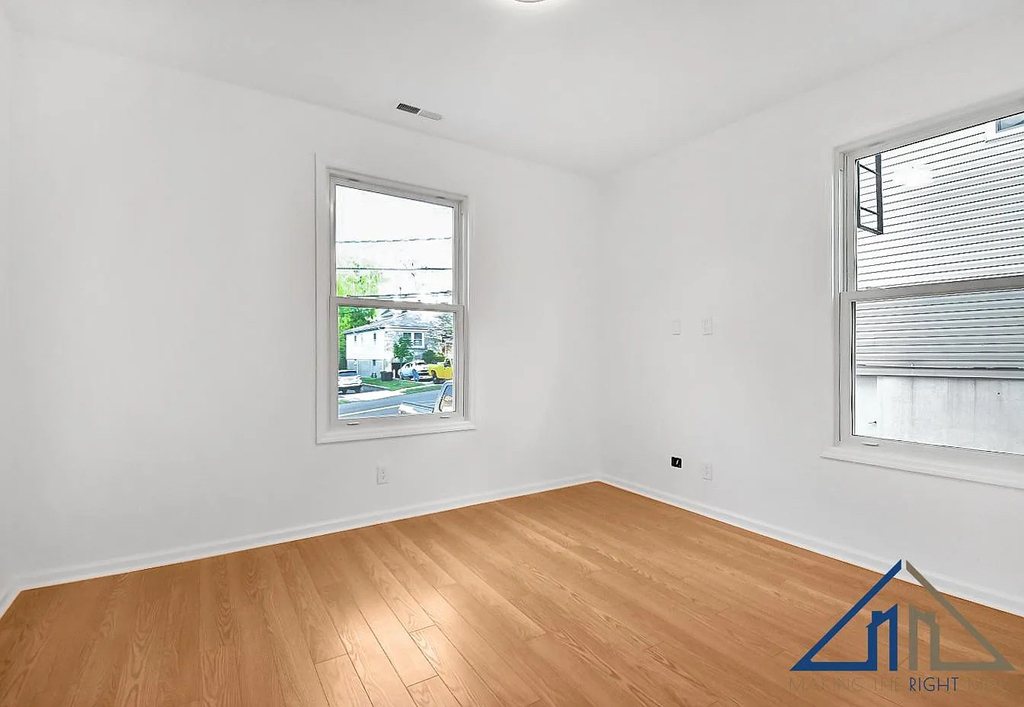 695 Palisade Avenue - Photo 8