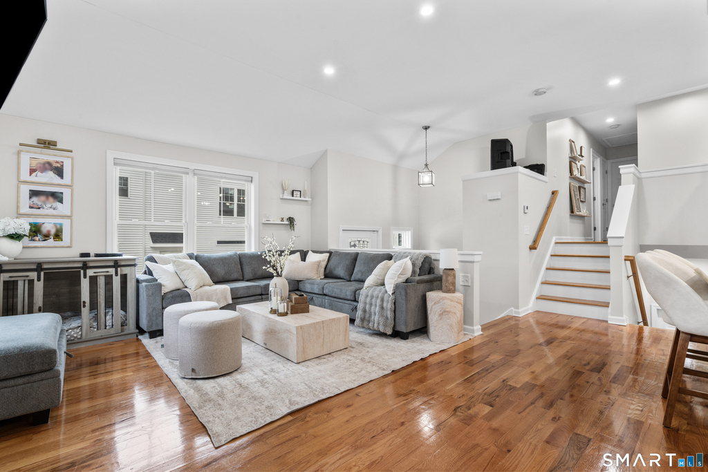 65 Sterling Street - Photo 3