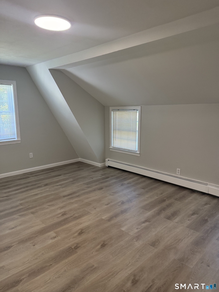 29 Glastonbury Avenue - Photo 15