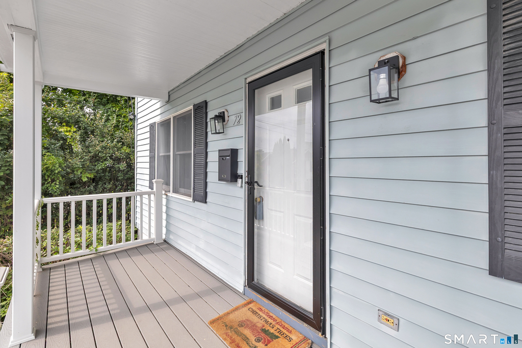 72 Bennett Avenue - Photo 1