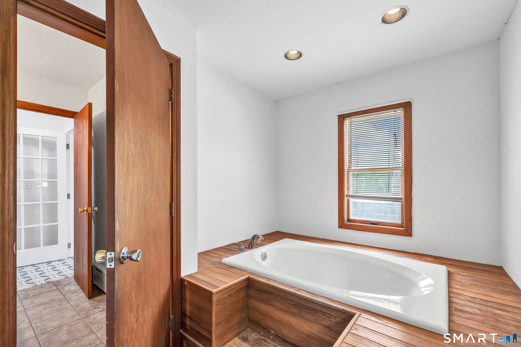 72 Bennett Avenue - Photo 22