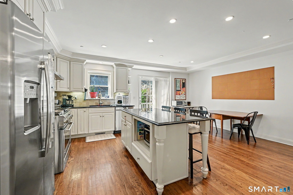 70 Riverdale Avenue - Photo 12