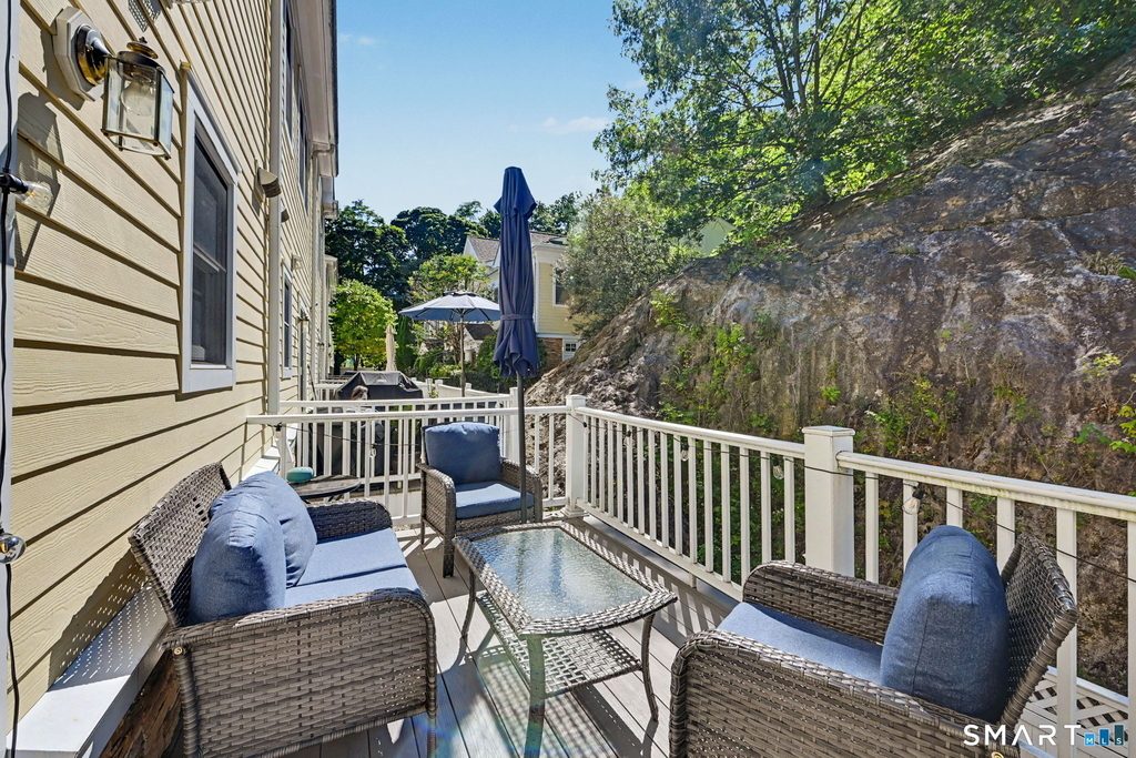 70 Riverdale Avenue - Photo 16