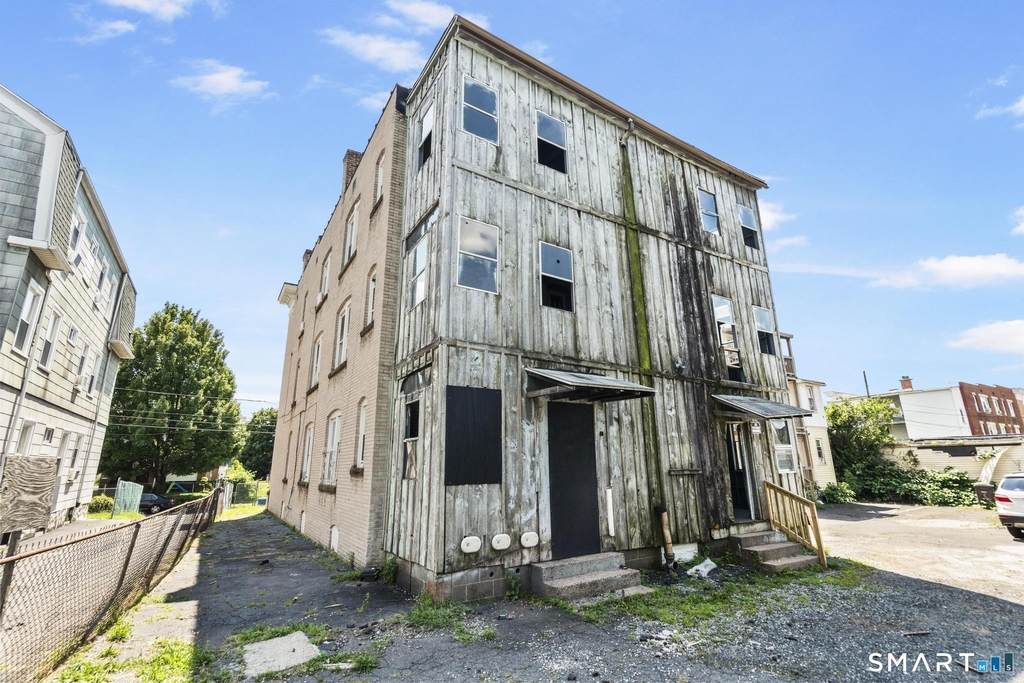66 Standish Street - Photo 24