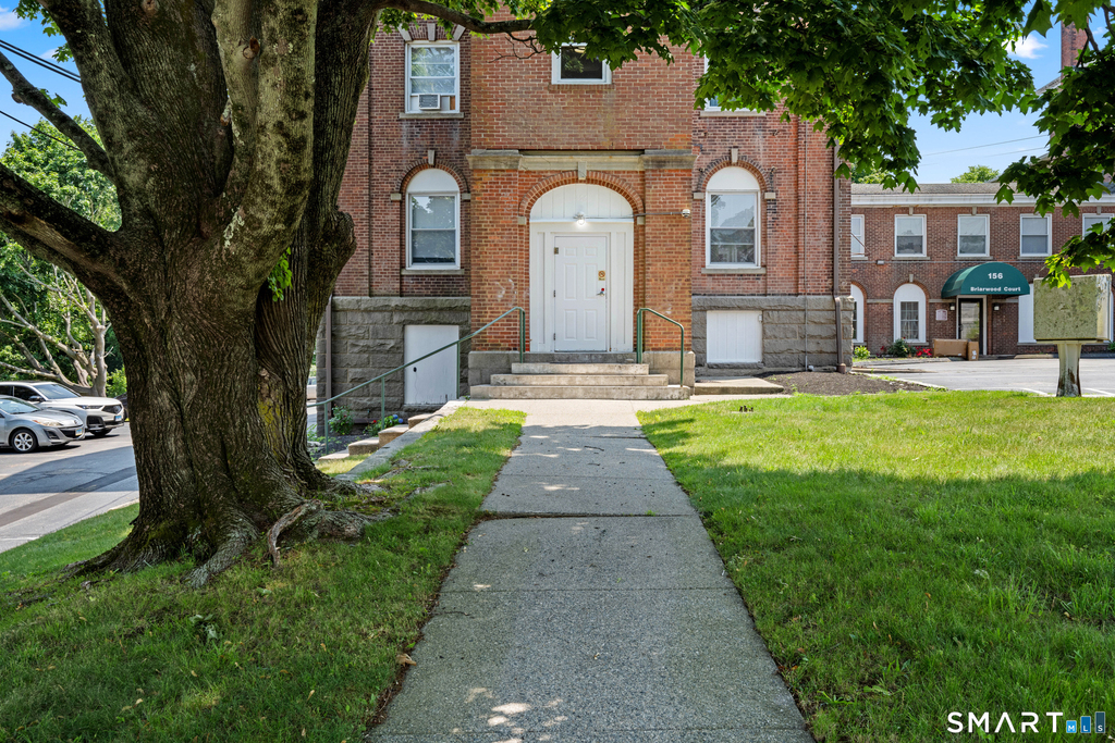 156 Garfield Avenue - Photo 0