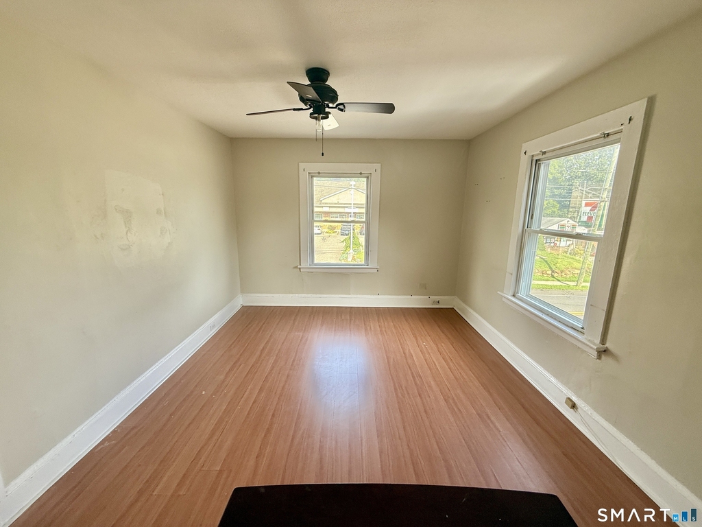 209-211 Davis Street - Photo 6