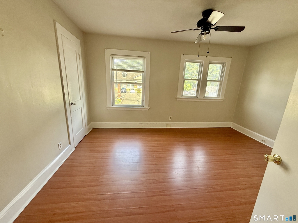 209-211 Davis Street - Photo 5