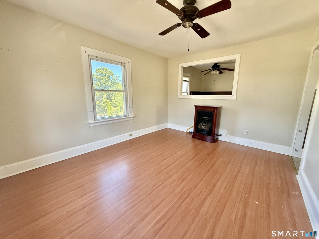 209-211 Davis Street - Photo 0