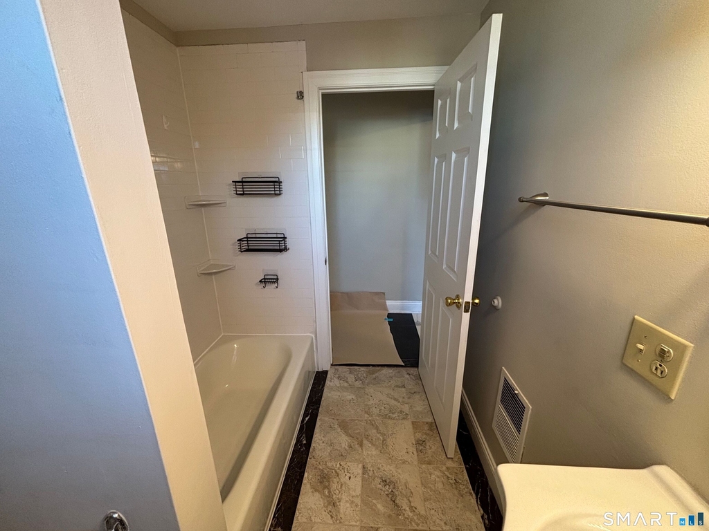 19 Darina Place - Photo 11