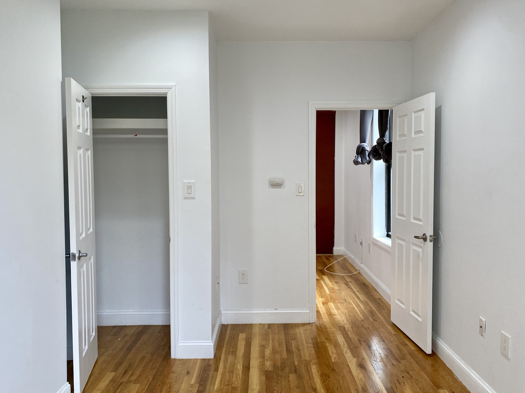 330 Lewis Avenue - Photo 0