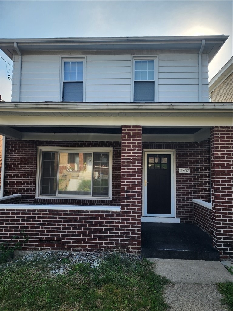 2307 Bensonia Avenue - Photo 0