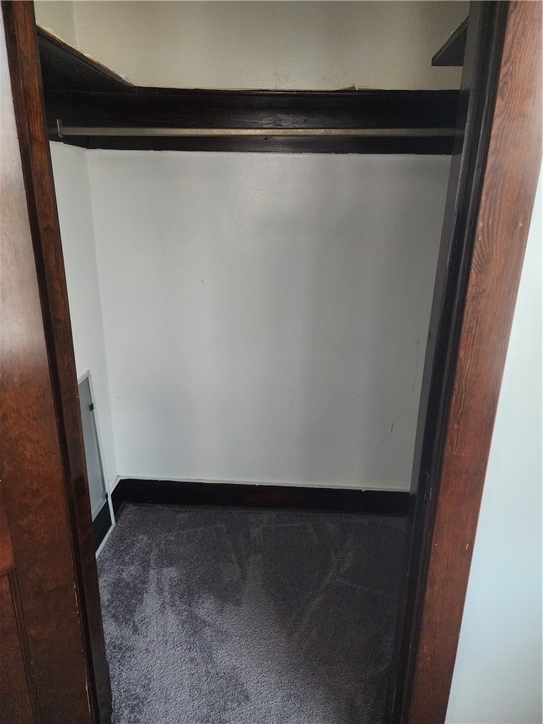 2307 Bensonia Avenue - Photo 4