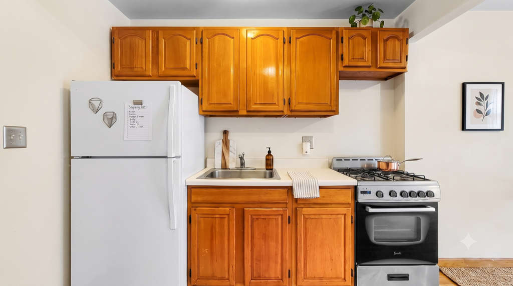 1797 Lexington Avenue - Photo 3
