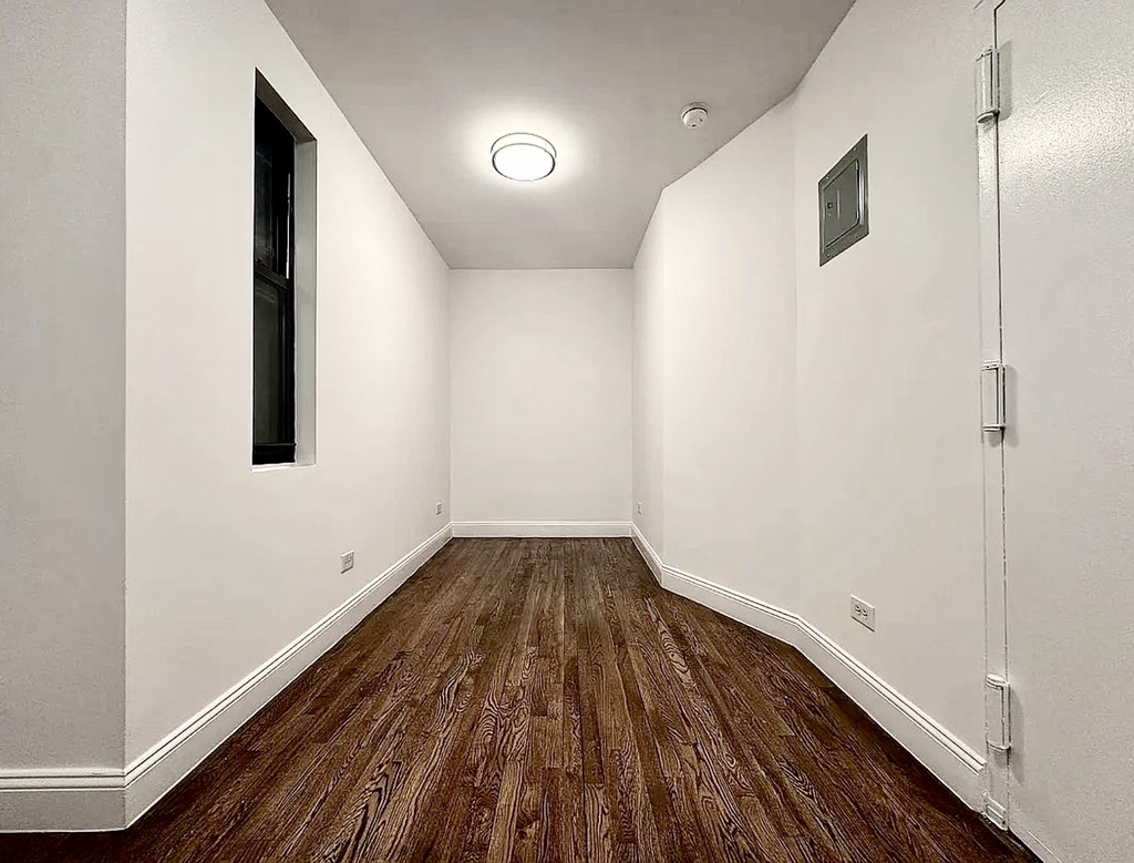 224 East 89th Street - Photo 4