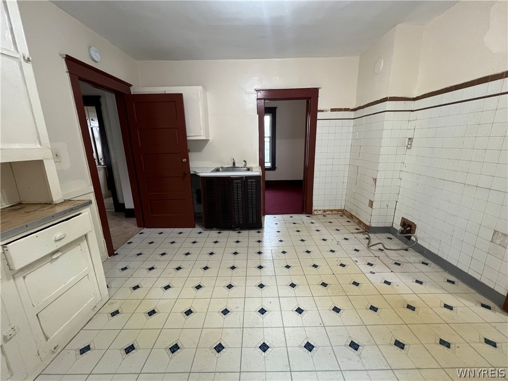110 Briscoe Avenue - Photo 17