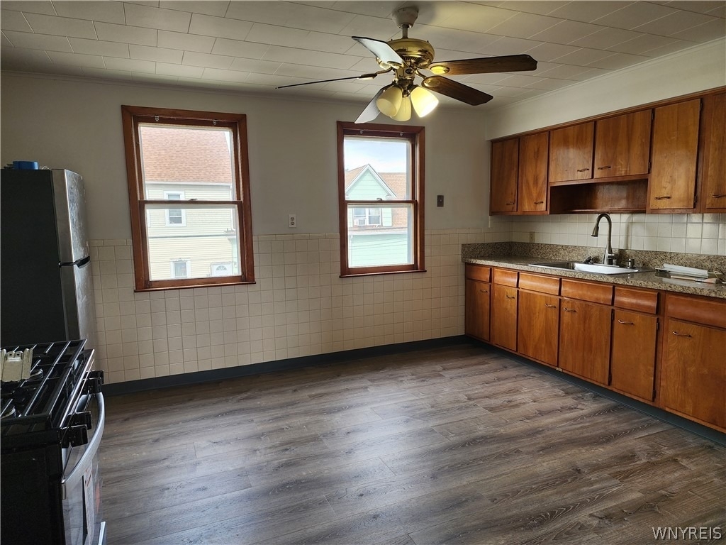 186 Center Street - Photo 3
