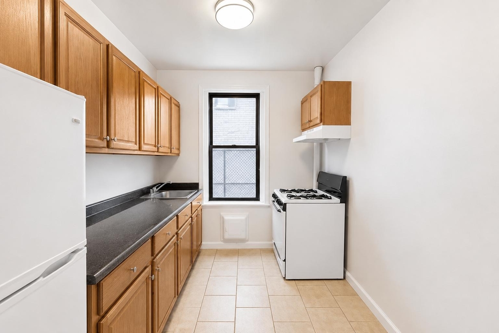 540 Fort Washington Avenue - Photo 10