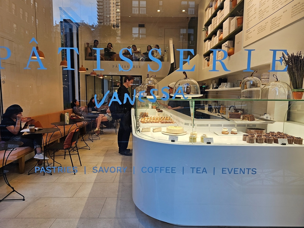  East 87 and Third Avenue - Photo 4