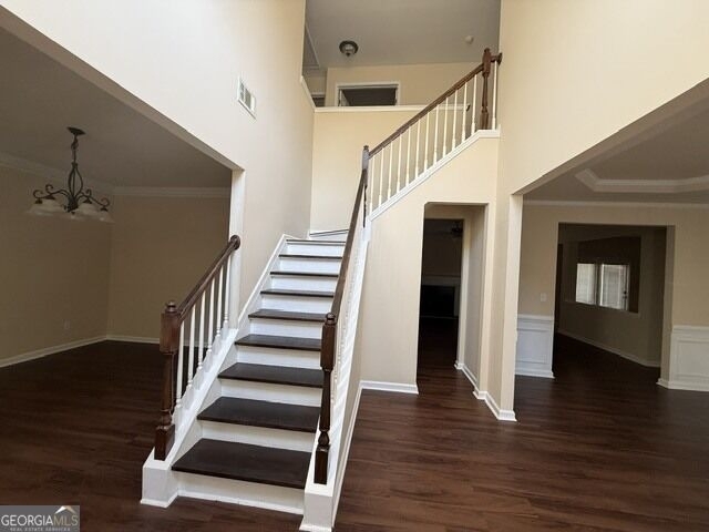 817 Brampton Way - Photo 2