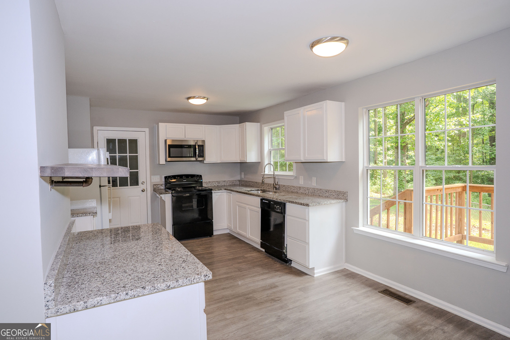 3043 Saddle Creek Drive - Photo 9