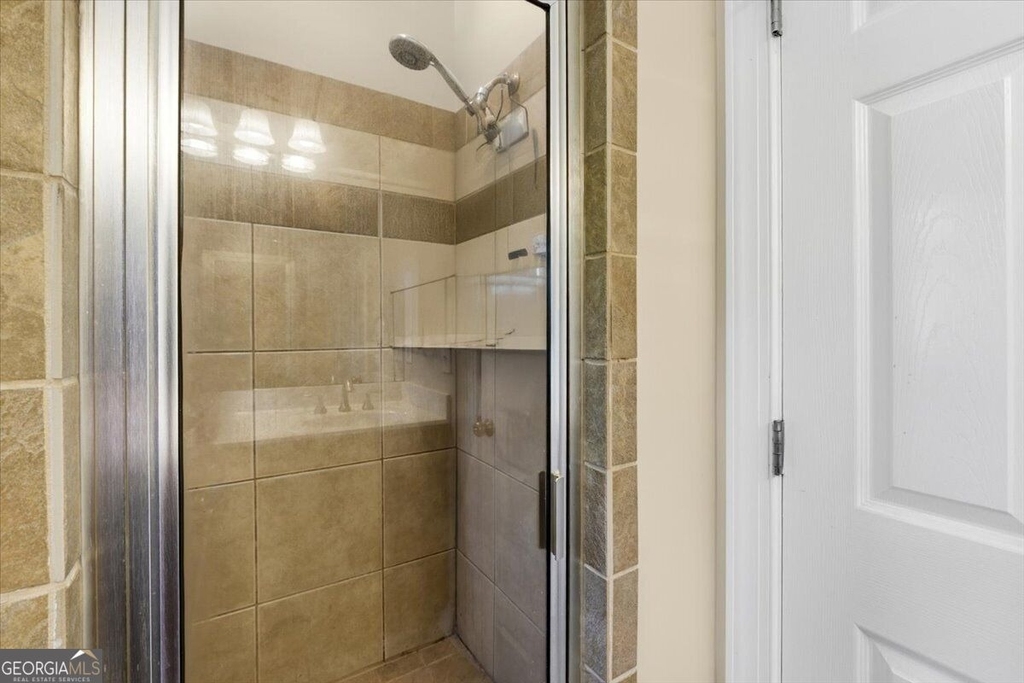 728 Markhams Drive - Photo 31