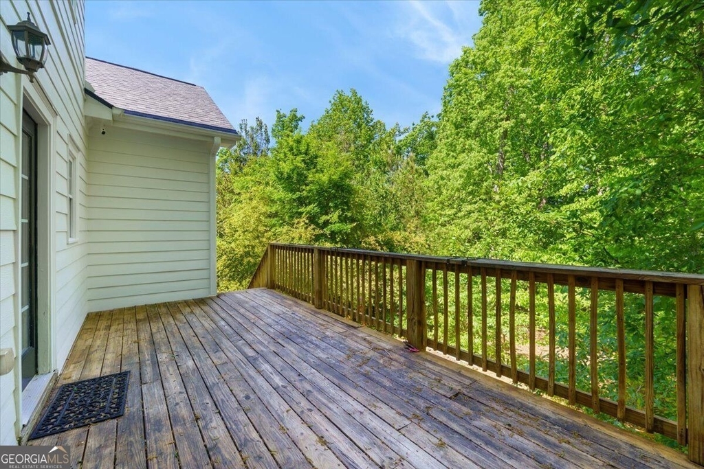 728 Markhams Drive - Photo 11