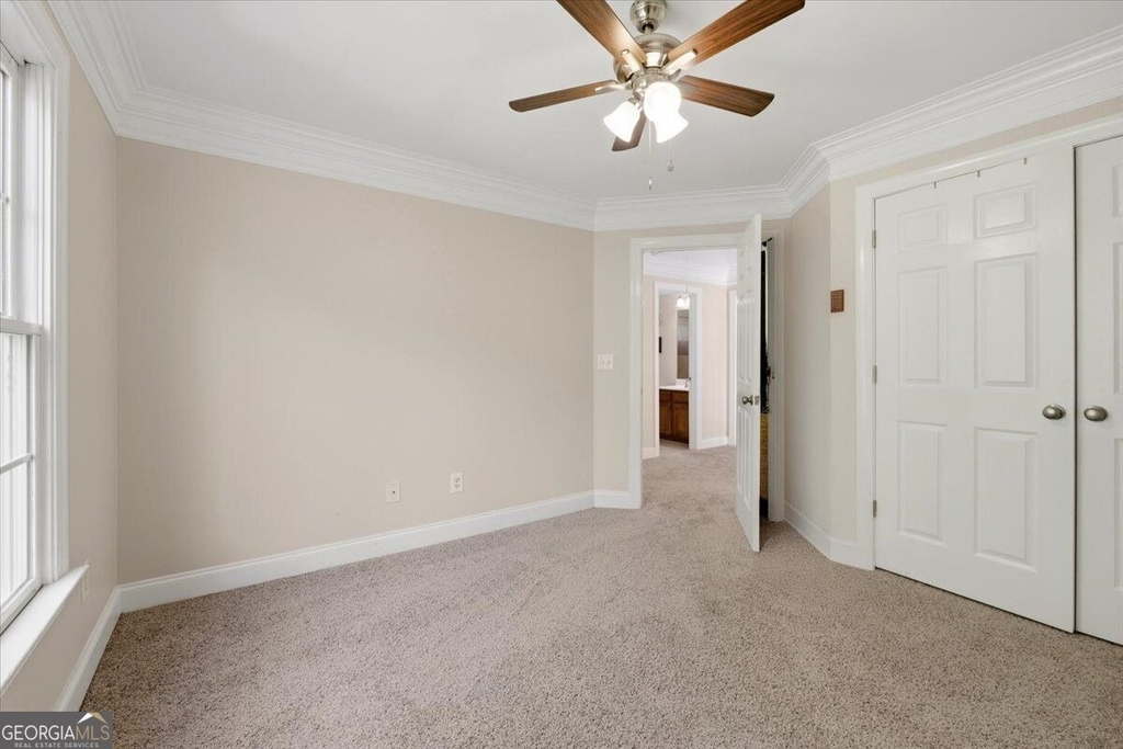 728 Markhams Drive - Photo 36