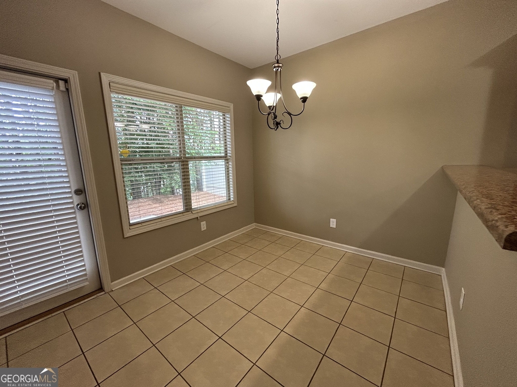 607 Summit Point - Photo 3