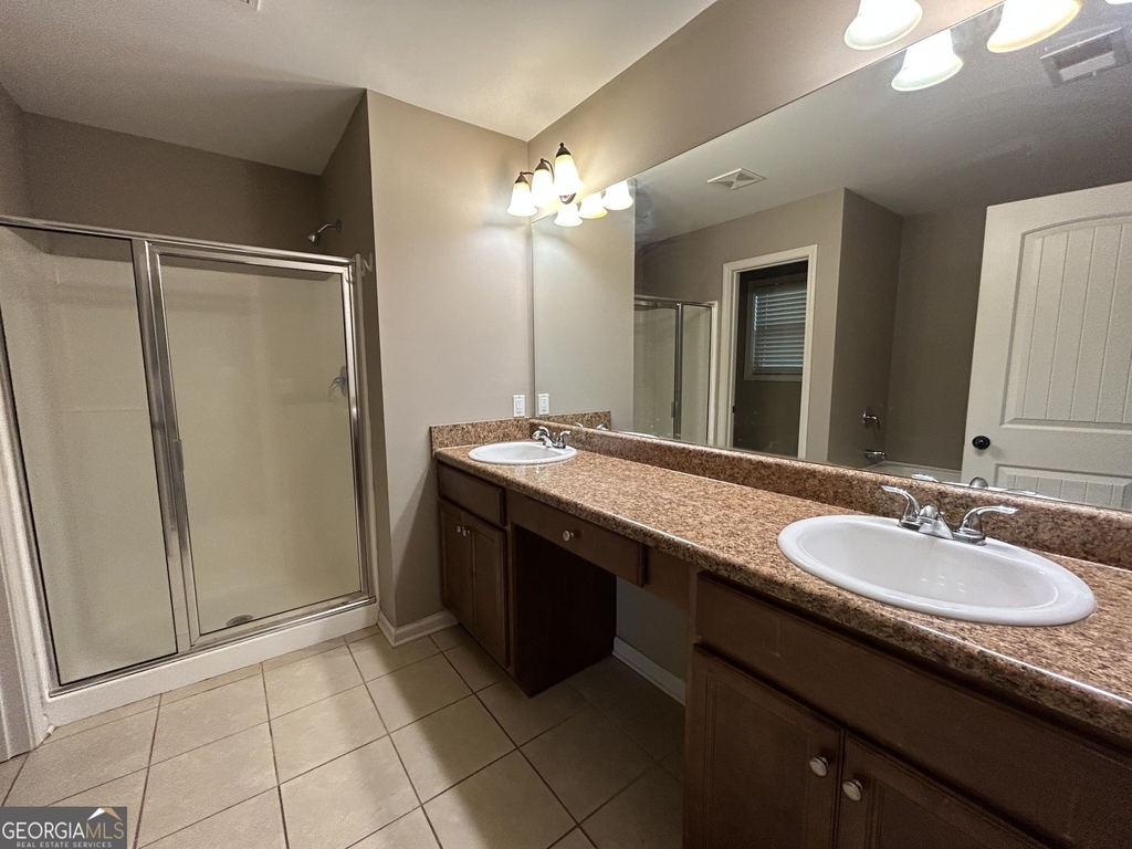 607 Summit Point - Photo 9