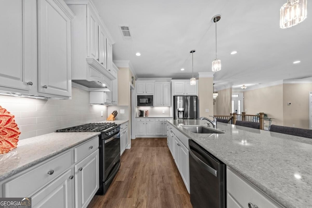 1011 Lofter Place - Photo 16