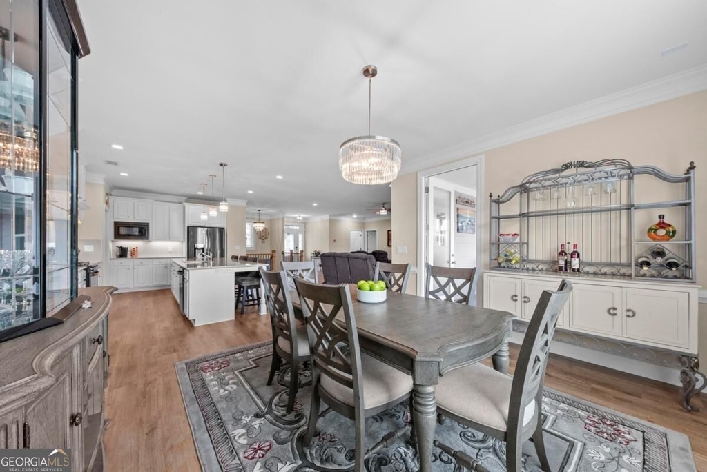 1011 Lofter Place - Photo 18