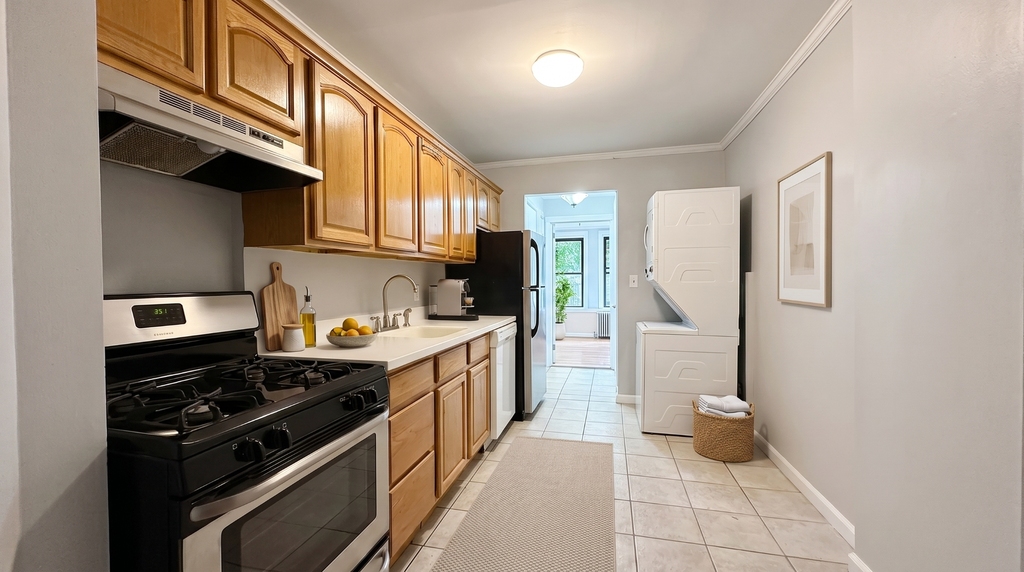212 West 133rd Street - Photo 7