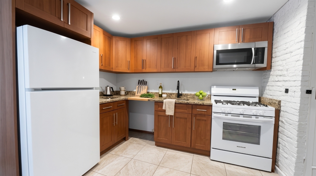 1526 St Nicholas Avenue - Photo 0