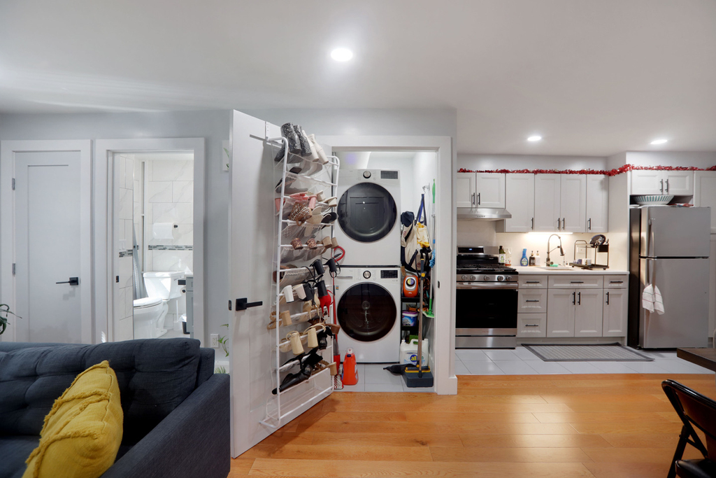 518 Lafayette Avenue - Photo 3