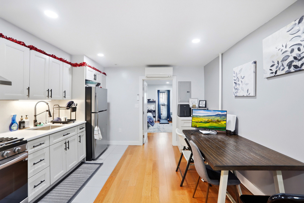518 Lafayette Avenue - Photo 1