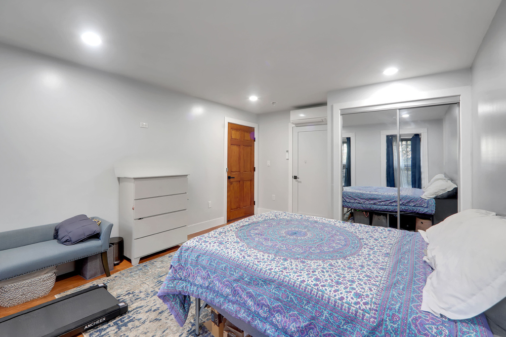 518 Lafayette Avenue - Photo 6