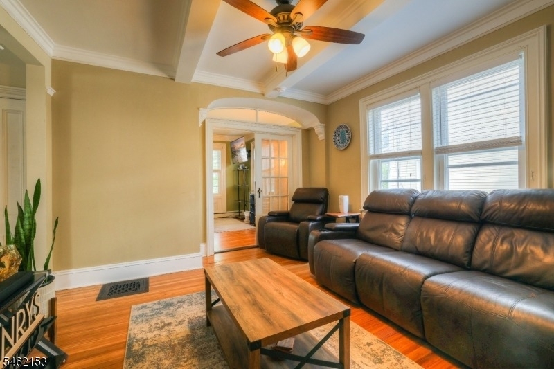 36 Ross St - Photo 3