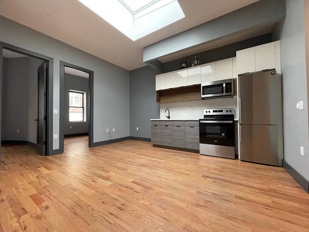 1360 Herkimer Street - Photo 0