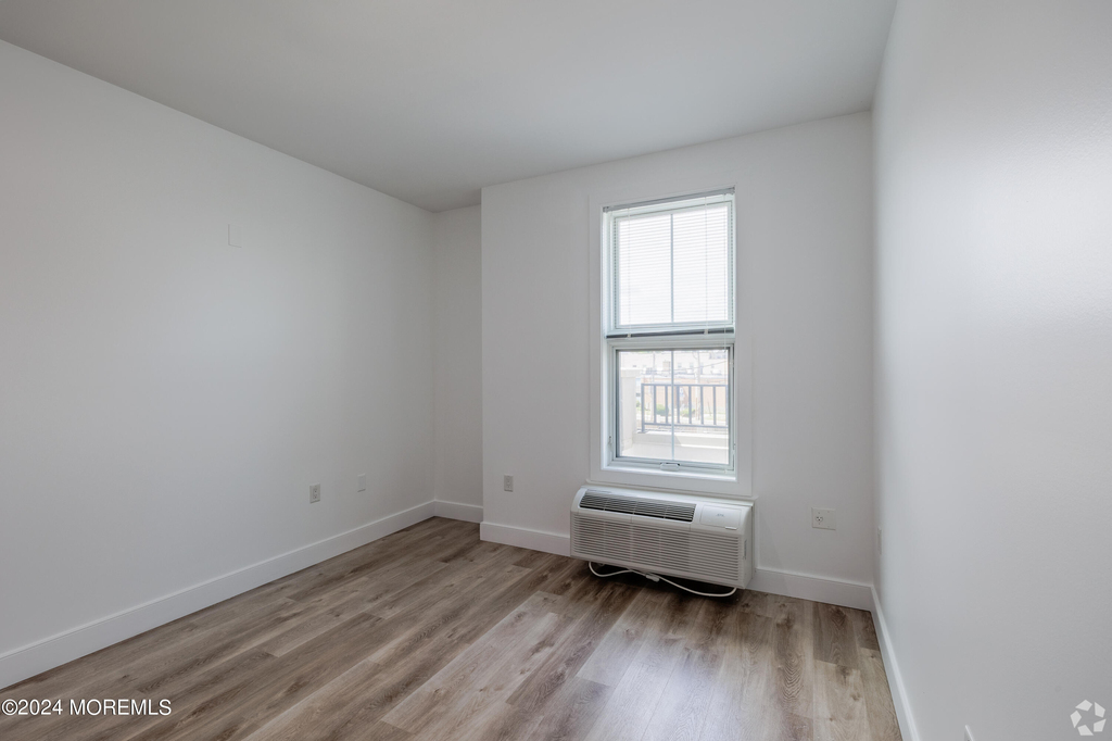 126 Main Street - Photo 5