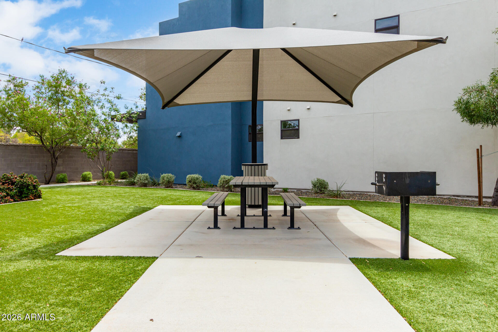 2825 N 42nd Street - Photo 33