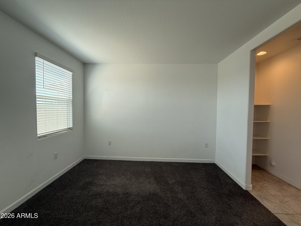 2425 W Seaver Avenue - Photo 12